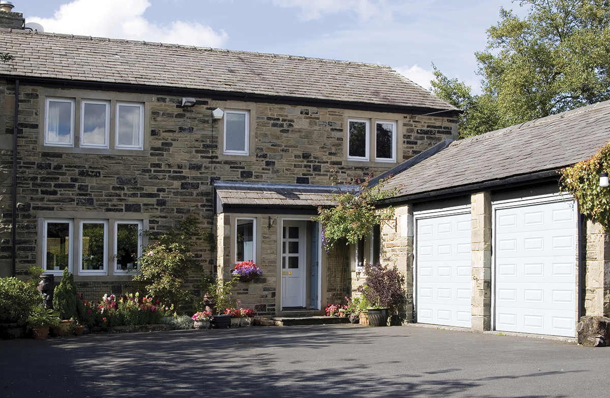 garage door servicing & repairs hertfordshire